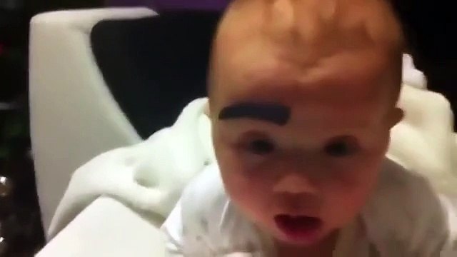 Вот что происходит, когда оставляешь мужа с ребенком