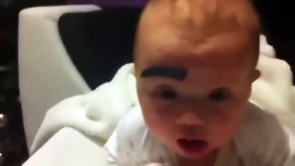 Вот что происходит, когда оставляешь мужа с ребенком