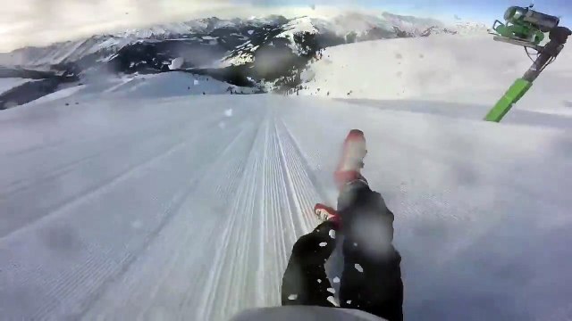 Il tombe et dévale 1200 mètres de piste sans ses skis