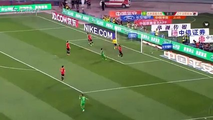 Burak Yılmaz zor olanı yaptı!