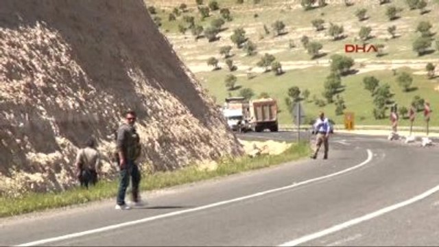 Mardin ' de Polis Aracına Bombalı Saldırı: 6 Polis Yaralı
