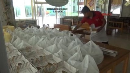 Nizip'ten PKK'yla Mücadele Eden Güvenlik Güçlerine 400 Kilo Baklava