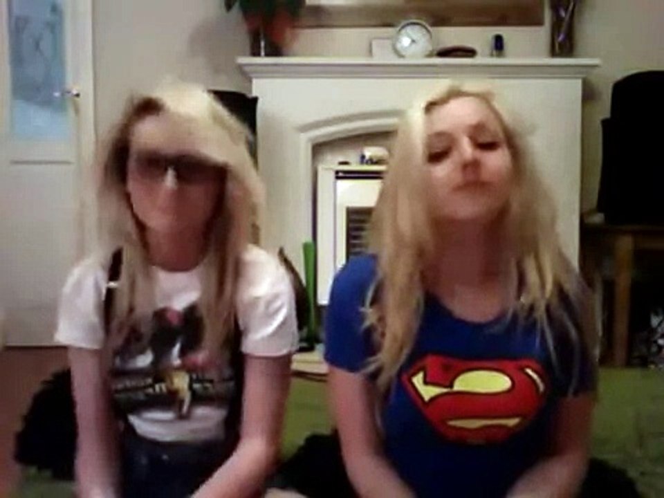 Perrie Edwards of Little Mix dancing to The Lazy Song