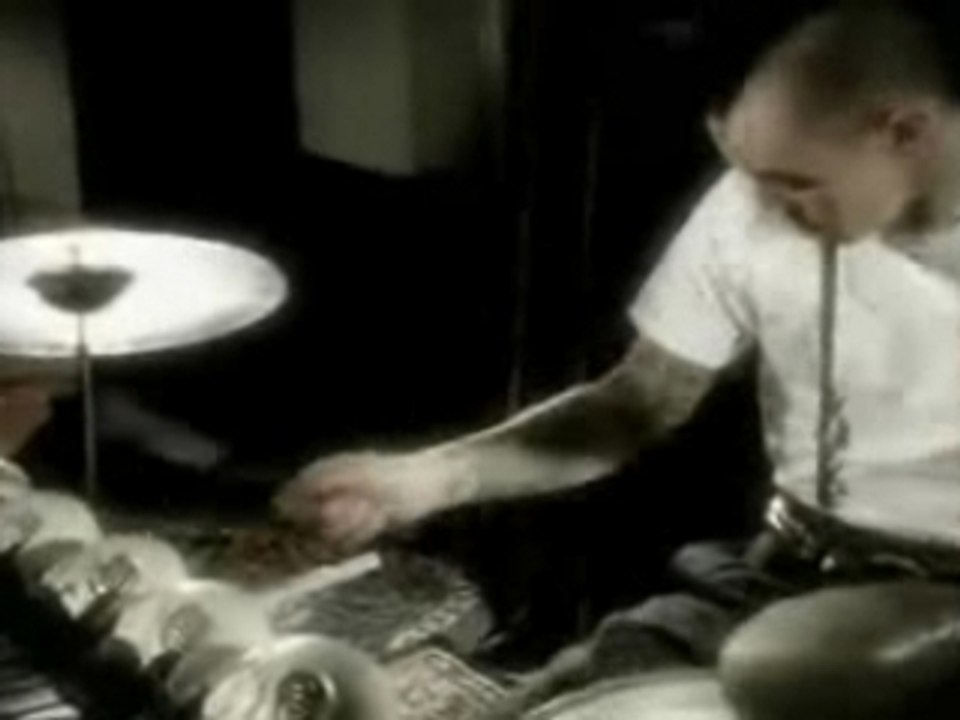 Blink 182 - I Miss You (clip)