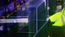 http://www.dailymotion.com/video/x442h2u_ligue-des-champions-zinedine-zidane-craque-son-pantalon_sport