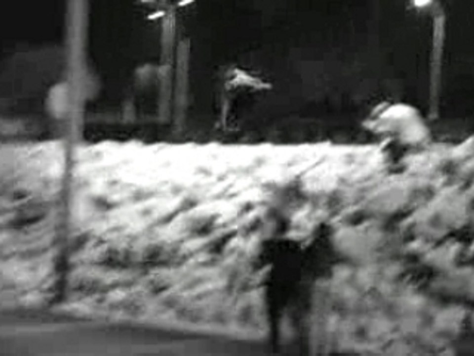 Rollerblading Brian Aragon - KFC