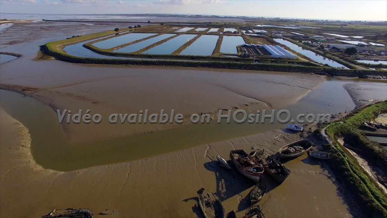 NOIRMOUTIER - CIMETIERE de BATEAUX
