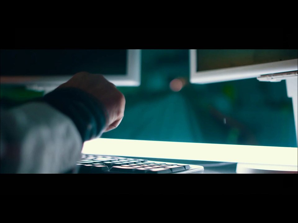 ΓΣ|   Γιώργος Σαμπάνης - Μόνο εξ επαφής | (Official ᴴᴰvideo clip)  Greek- face