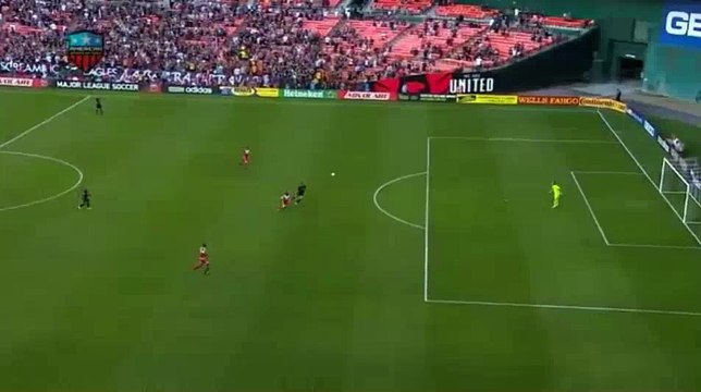 Alvaro Saborio Goal - DC United 3 - 0 New England Rev.