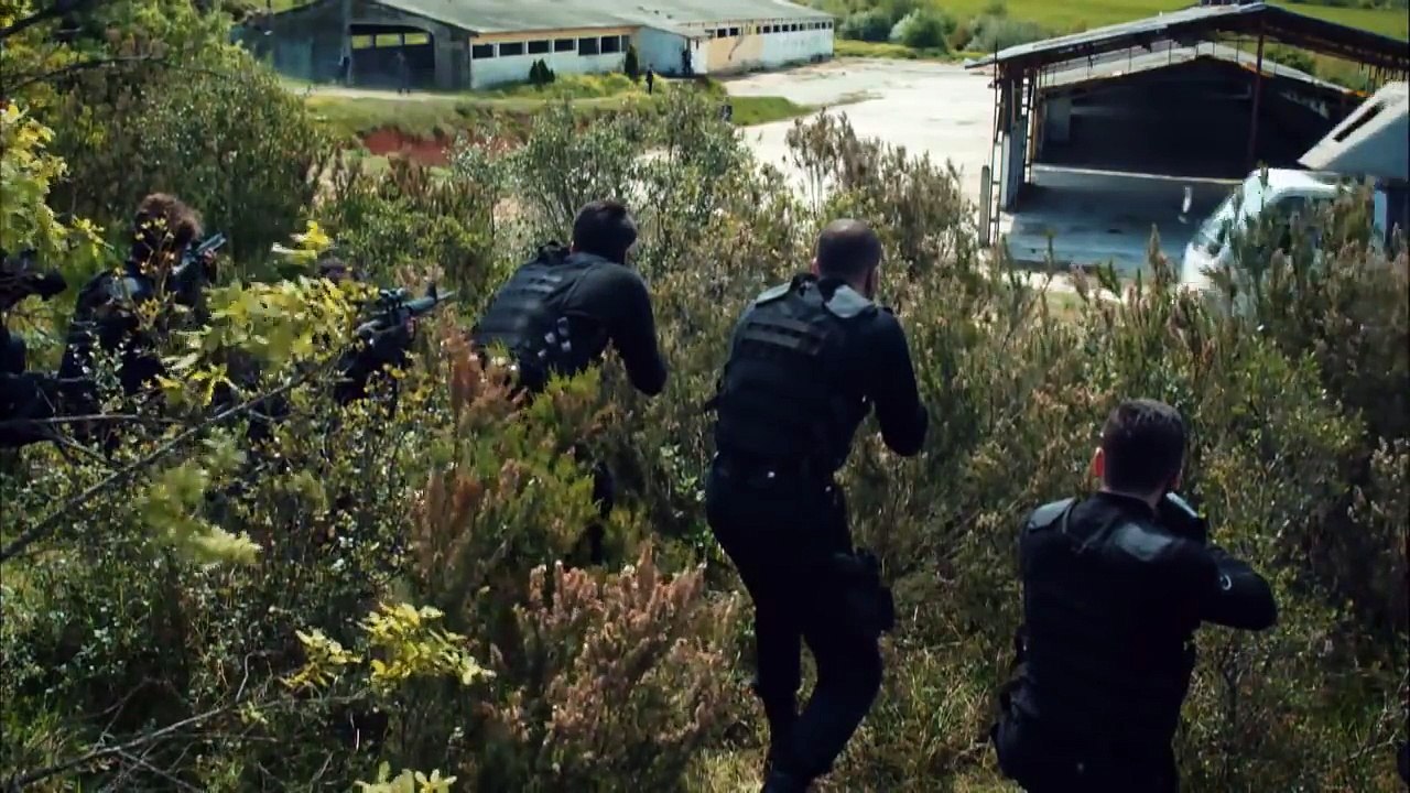 وادي الذئاب الحلقة 293 - خاص موقع قصة عشق الحلقات 59 + 60 مترجمة للعربية