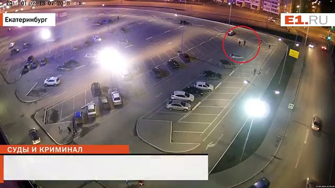 С парковки  Радуга-парка  угнали новую Toyota Camry