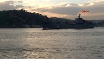 Rus Savaş Gemisi 'Saratov' İstanbul Boğazından Geçti