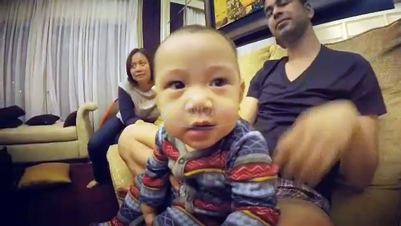 Senangnya Rafathar Malik Ahmad Di Pangku Sama Papa Raffi Ahmad