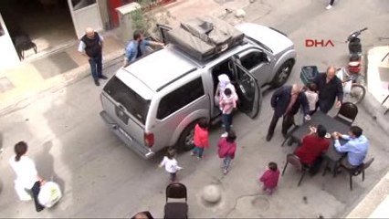 İzmir Suriyeli Maha ve Çocukları, Ölüm Botuna Değil, Uçağa Bindiler