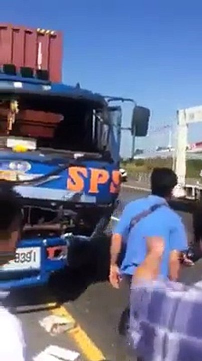 Accident on the road container vs buss