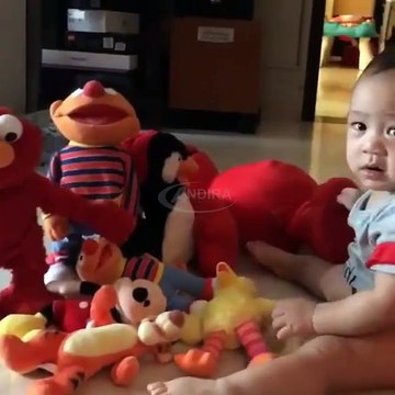 Video Lucu Rafathar Maen Bingung Dengar Suara Boneka Elmo l Raffi Ahmad & Nagita Slavina
