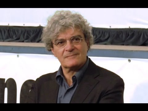 Napoli - Il regista Mario Martone incontra gli studenti di Ponticelli (23.04.16)