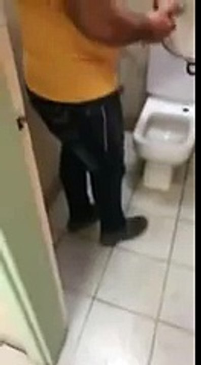 Arab Resturant caught on Cam