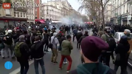 Paris‬ sieht aus wie ein Kriegsgebiet