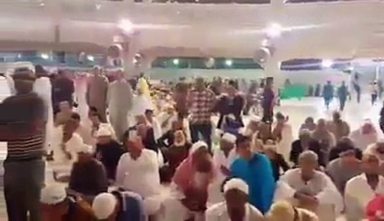 Azan For Namaz in Maka Mukrma Beautiful Moments - Islamic Videos - Tubeinto.com