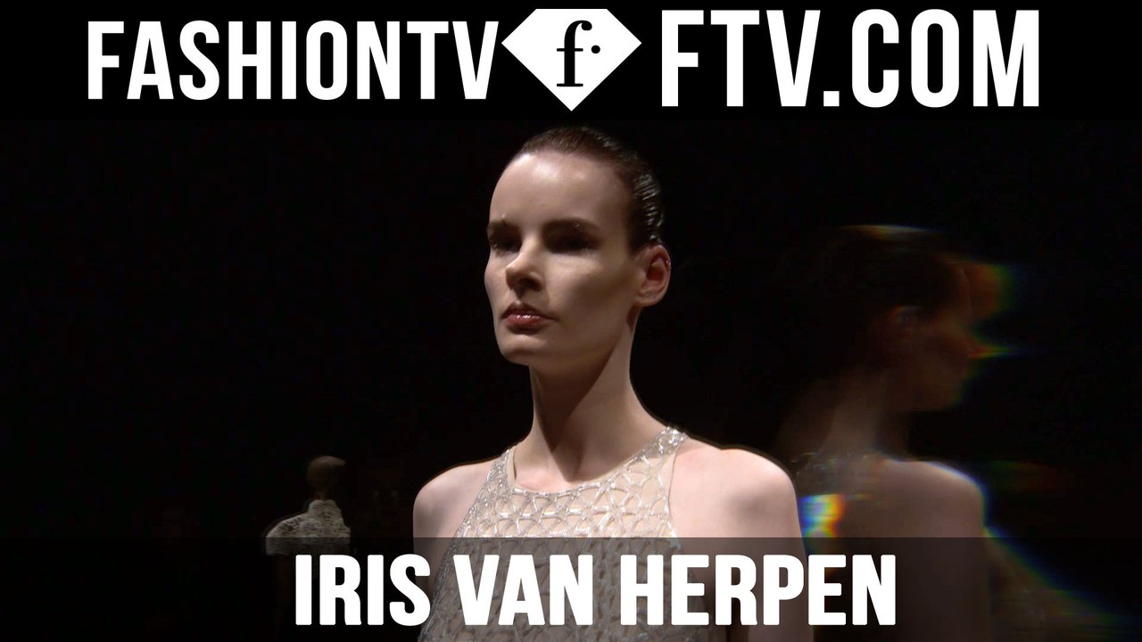 First Look Iris Van Herpen F/W 16-17 at Paris F...