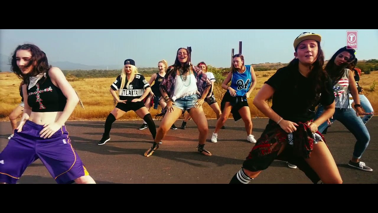 Aaj Mood Ishqholic Hai