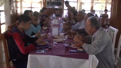 Polisin Şefkat Eli Öğrencileri Terörden Uzak Tutuyor