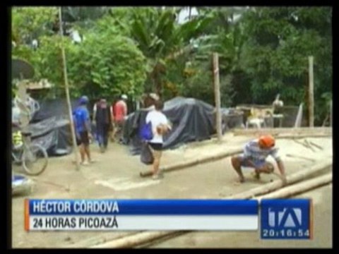 Habitantes de Picoazá tratan de volver a sus actividades normales