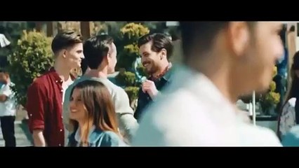 Çağatay Ulusoy dan 1 Milyon 800 bin TL lik Öpücük