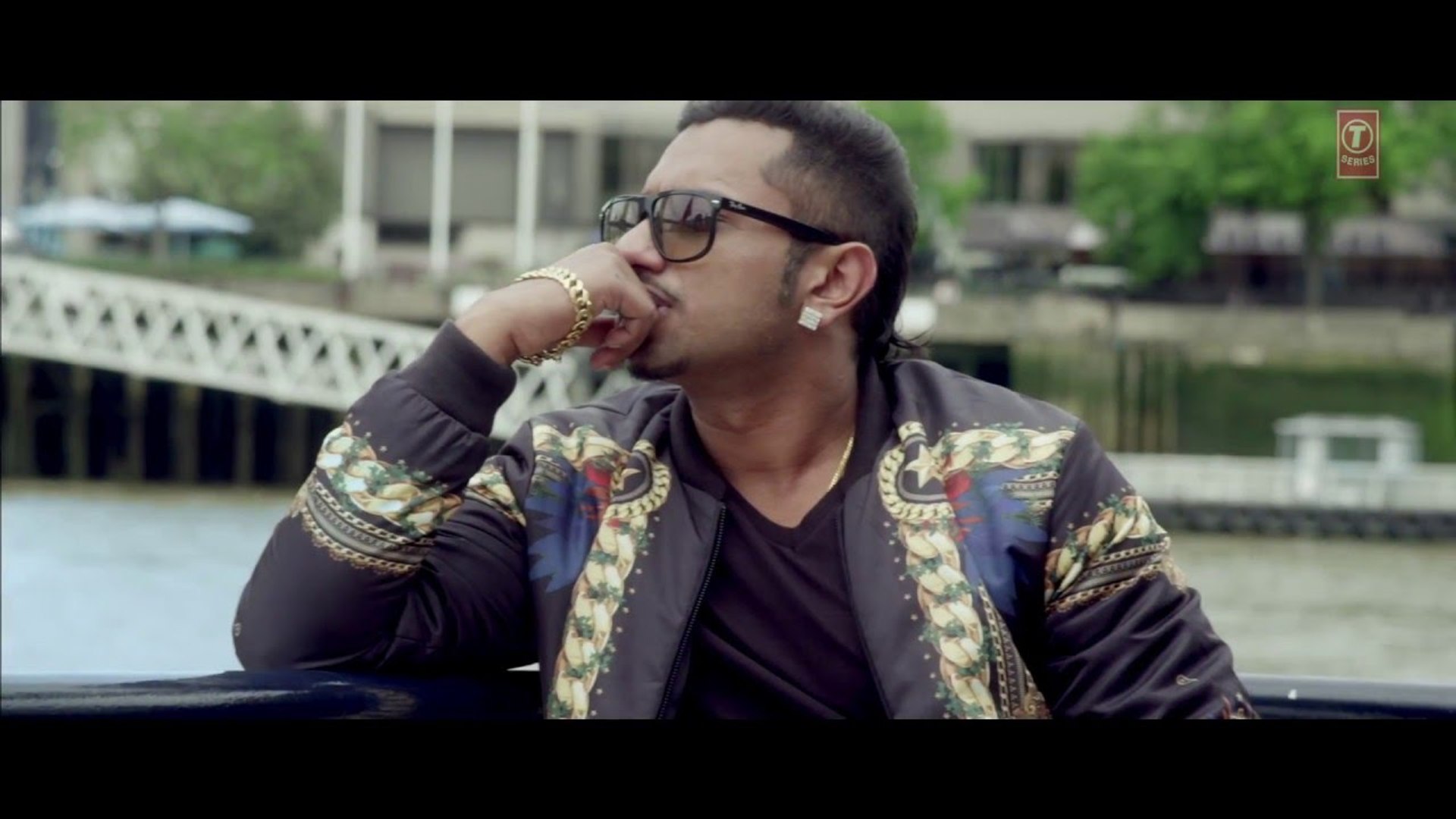 Call Aundi | YOYO Honey Singh - New Song Full VIDEO [HD] - video Dailymotion