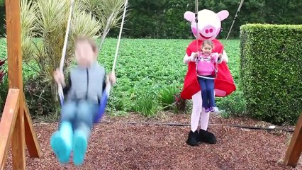 Peppa Pig Strawberries and Muddy Puddles!