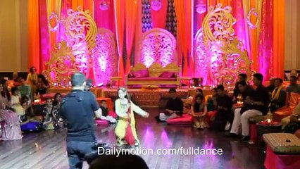 Amazing Mehndi Cute Girl Dance