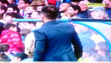 The moment that Diego Simeone appears to tell ballboy to throw a stray ball onto pitch 24-04-2016 HD