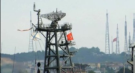 Rus Savaş Gemisi 'Türk Bayrağı' Dalgalandırarak Geçti