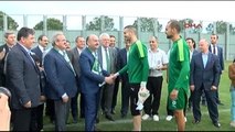 Bursa Müezzinoğlu'ndan Bursaspor'a Bağış