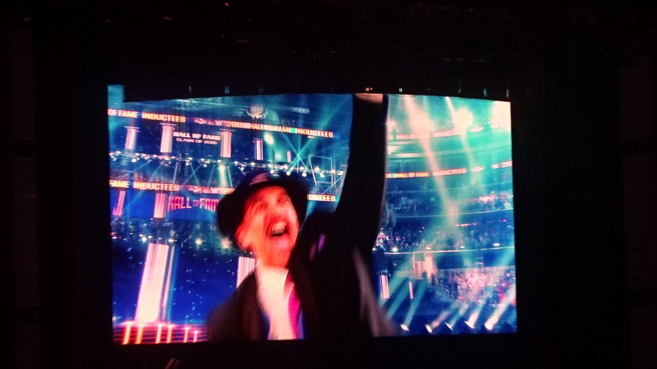 WWE Monday Night Raw 04/04/2016 Dallas Texas Intro Opening Live