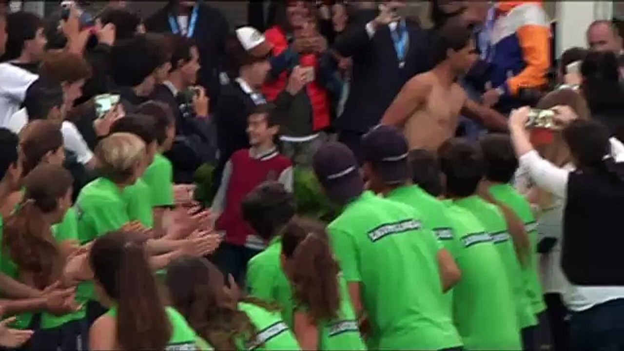 Rafael Nadal dives in the swimming pool after his victory at Barcelona Open 2016