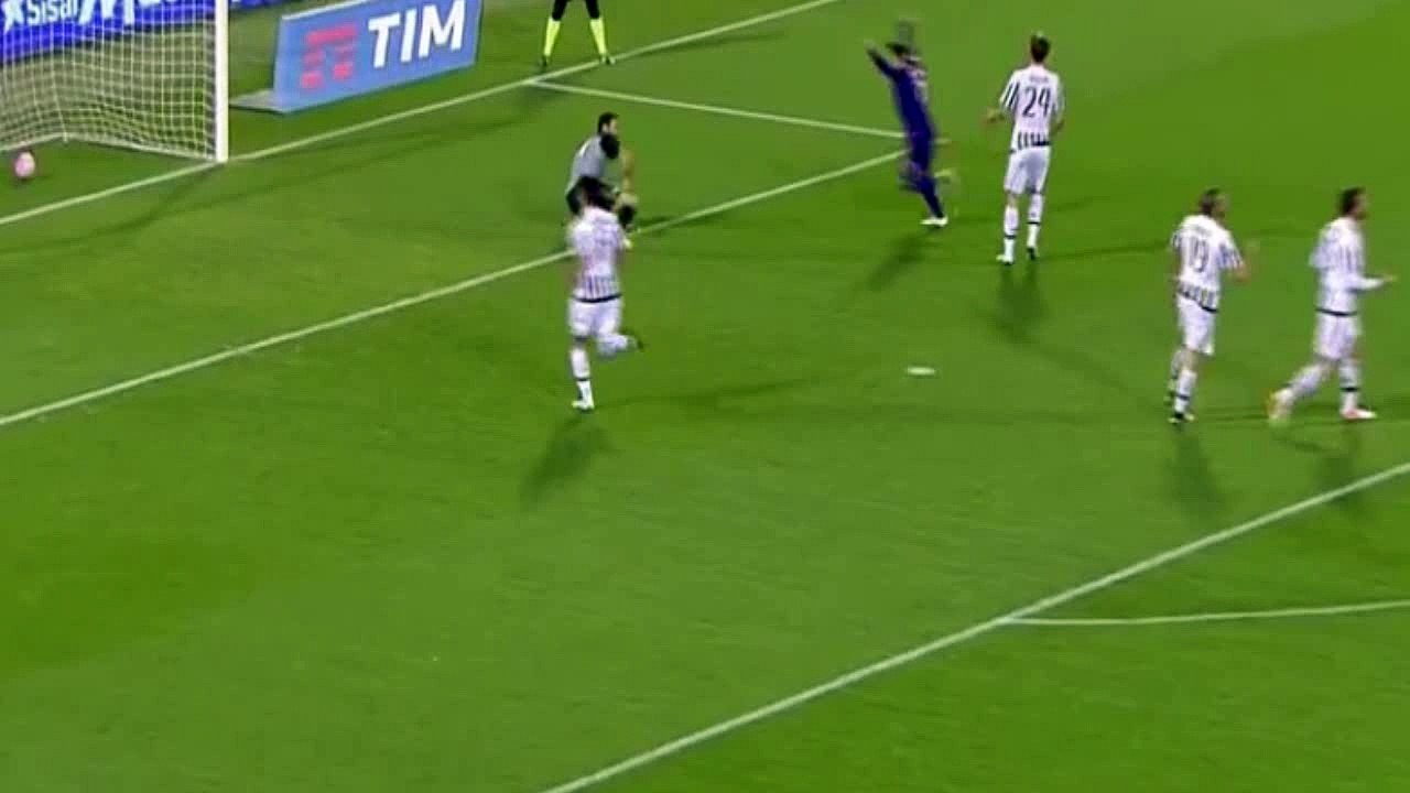 Nikola Kalinic Goal Fiorentina 1 - 1 Juventus 2016