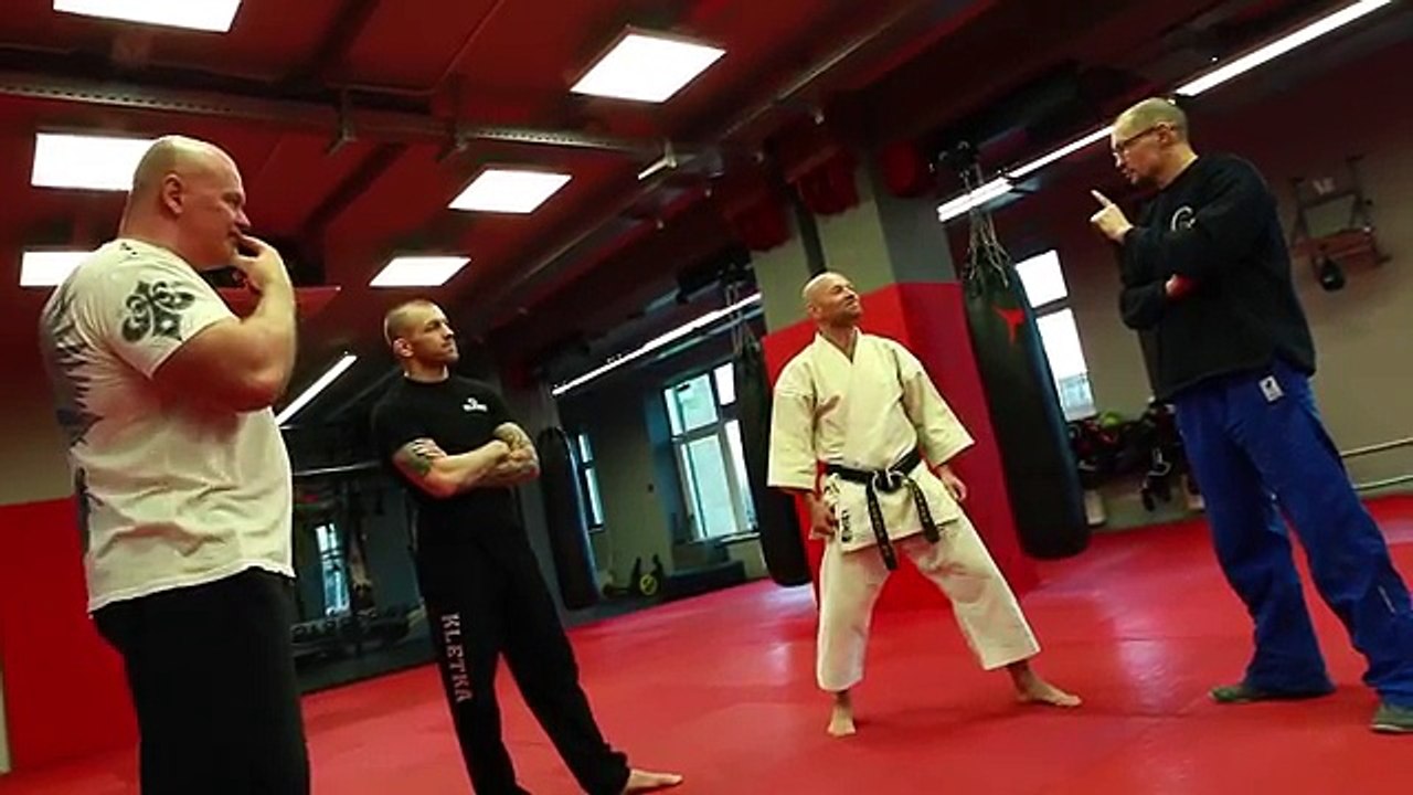 Нокаутирующии удар, сильныи удар и тренажеры 54