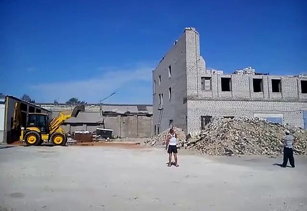 Un cameraman blessé lors d'une démolition