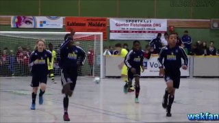 Spielszenen HSV Borussia Dortmund (U12 D Jugend Hallenturnier) | ELBKICK.TV