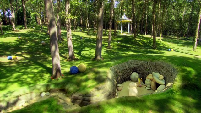 In the Night Garden: Makka Pakka Finds the Ball