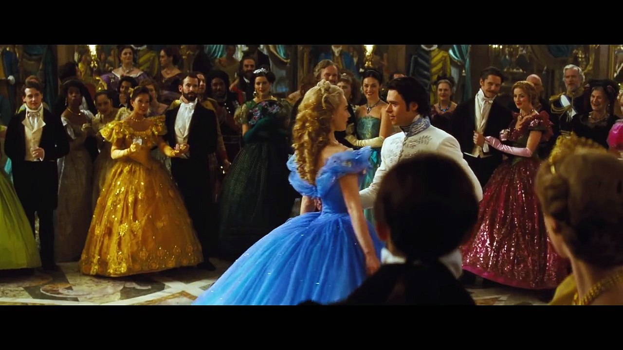 Cendrillon Extrait : Cest vous quils regardent