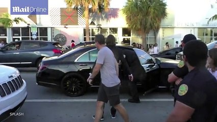 Kim and Kanye arrive followed by Kourtney to Miami wedding _ Daily Mail Online