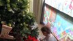 Катя наряжает игрушками новогоднюю ёлку и декорируем дом Decorating New Year Tree