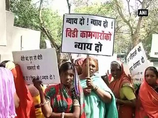 Beedi workers protest, demand alternate source of income