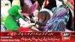 ARY News Headlines 25 April 2016, Girl and Women Participation in PTI Jalsa