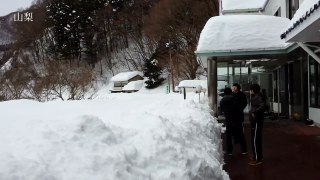 山梨県富士河口湖町のホテルで宿泊客100名以上が孤立　ライフラインがストップ　雪崩発生　救援求める
