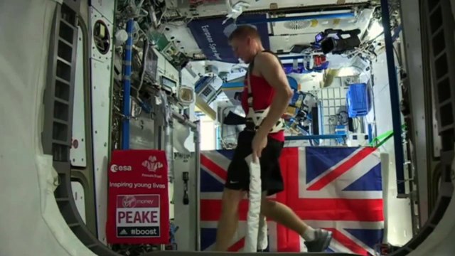 Tim Peake boucle un marathon depuis l'espace en un temps record