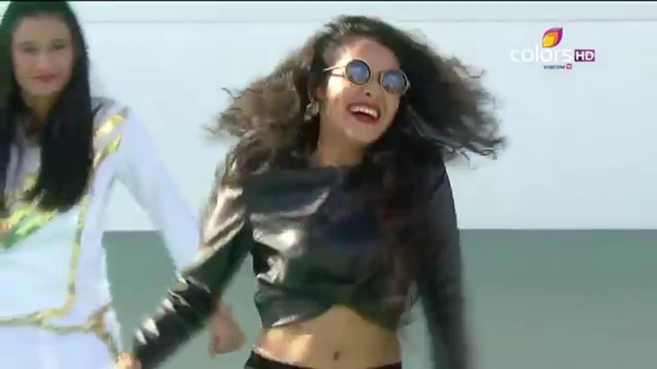 Neha Kakkar@Performance On  Suron Ke Rang Colors Ke Sang